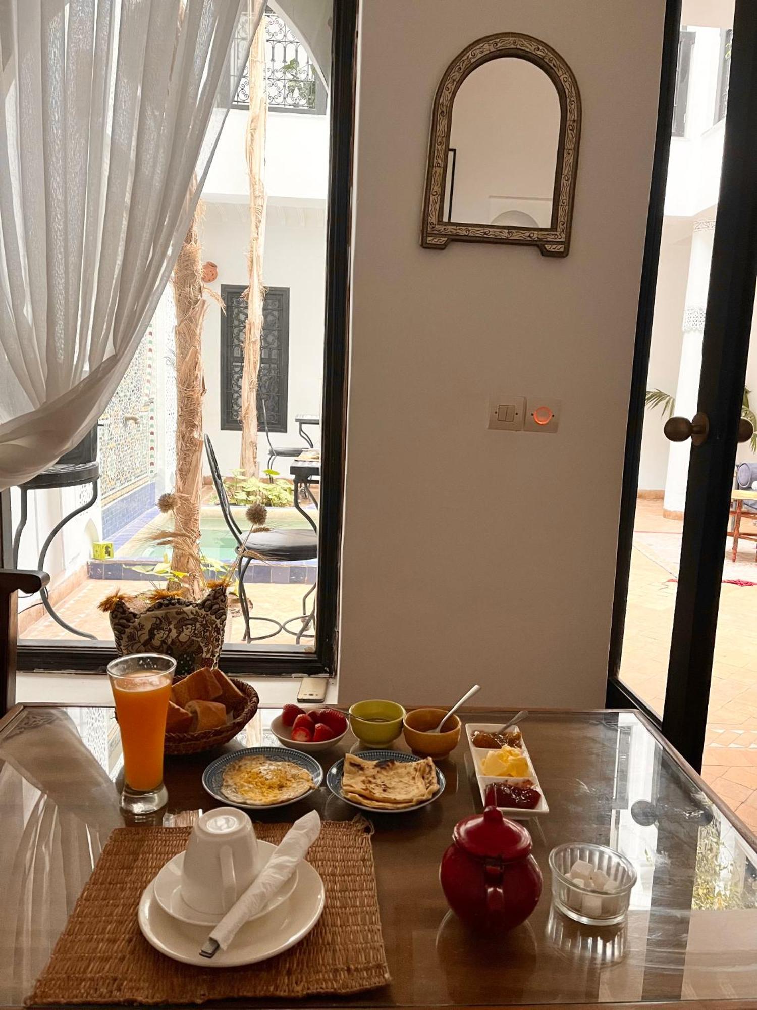 Dar Fangui Hotel Marrakesh Buitenkant foto